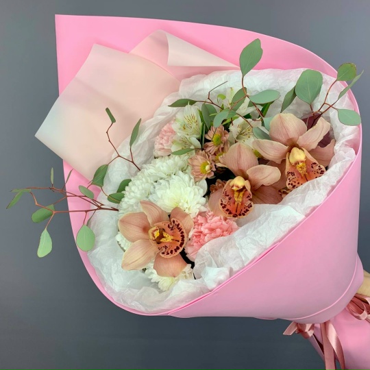  Букет в розовой упаковке