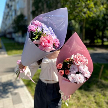 Букеты в упаковке "Кулёк"